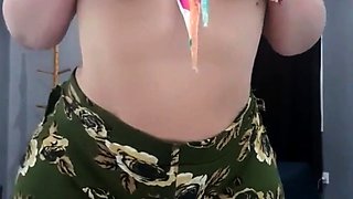 Pulled amateurs close up car sex