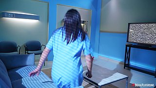 Kenna James' Untreatable Lesbian Passion in Heat