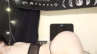 Do you like when i arch over and display off my emo nubile gal bend of my fattass for you dad