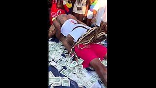 Let It Flow VII BIG toy edition Black and Ebony