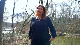 Hot Priscilla needs two fire hoses! - Jacquie et Michel TV