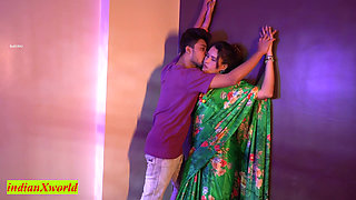 Amazing Romantic Sex with Bhabhi! Bhabhi, I love your tight Vagina