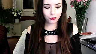 Brunette Solo Webcam Masturbation