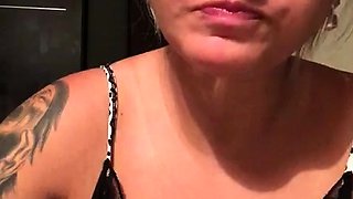 Amateur Big Boobs jerks Big Dick