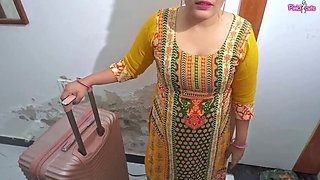 Pinki Cute Huge Ass Step Sister Fucked Hard by Stepbrother in OYO Room - Big Natural Tits & Doggy Style Sex