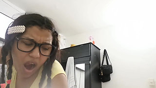 18 year old brunette big saggy tits from New York United States fucking her stepbrother's big dick toto qui