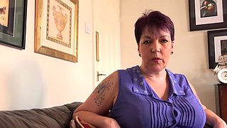 Stepmom with short hair is going to make you jerk off