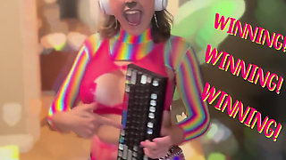 Arguing with Strangers MVLL Crimes featuring Suzy Wylde dancing