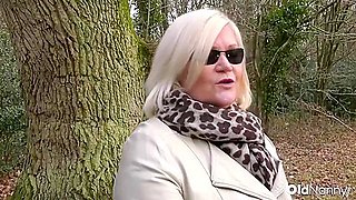 Passionate Mature Lesbian Licks Sexy Milf Pussy