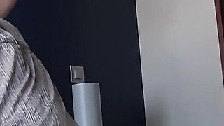 18 Year Photo Model Leslie Does a Nude Casting