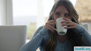 Sitting on my MILF friends face while fingering her