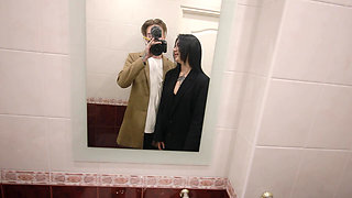 Cum in Pussy Without a Condom in a Public Toilet