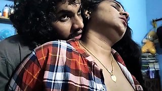 Pretty amateur with big boobs tricked by fraud driver