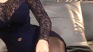 War and Roses - Part 1 - Sexy Russian Secretary by Loveskysan69