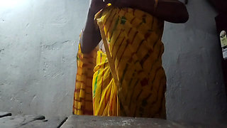 Indian Beautiful couple sex videos yellow saree  in sexy woman hindi sex videos