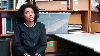 Teen babe Wrex gets naughty back rubs