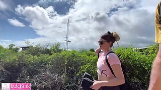 Amateur Blonde Babe Fucking in Public Beach on Vacation