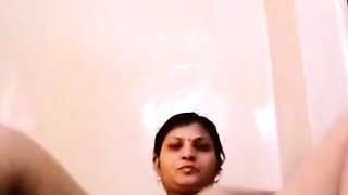 FAMOUS KANNADA CALL GIRL AUNTY AUNTY SEX WITH HER CUSTOMER