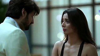 Brunette MILF Gives Erotic BJ