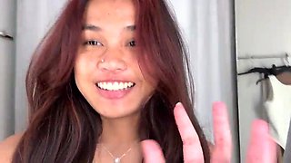 eighteen yr older teenage displays us her fur covered labia in switching guest room voyeur webcam voyeur