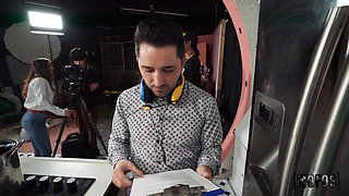 Sizzling Kitchen Magic with Scott Trainor’s Steamy Encounter