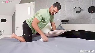 Stepdaughter Makes Up For Stepmoms Bitchy Attitude