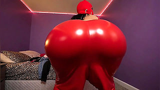 Big Ass Stepmom Twerking in Tight Red Leggings to Red Thong