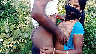Indian deshy bhabhi outdoor sex