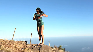 Hot Sapphira A stripped naked in the mountains