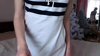 Amateur Webcam Teen Masturbates And Teases