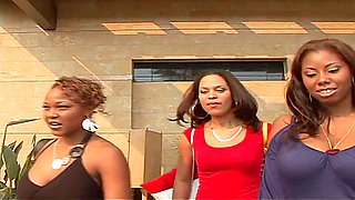 4 Girls Meet At A Mall Then Go Home And Fuck - Lesbo Session!