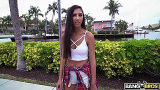 Gianna Dior flashes her tits on the street