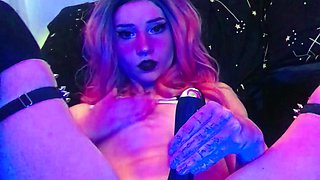 Sexy hottie Anetta Keys enjoys a solo toy masturbation