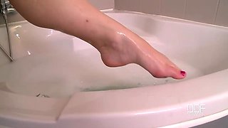 Samanta Lily's Bath Time Fun: Big Tits, Lingerie, & Foot Worship