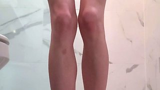 Amateur Teen with Huge Dildo Masturbating on Webcam