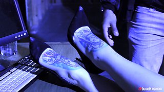 Ivy Lebelle's Intense Office Affair with Interracial Heat