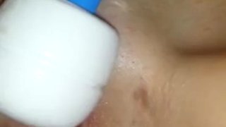 Real amateur American wife fingers her ass and gets a close up creampie in exposed homemade video
