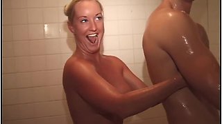 Shanes World Girls Calli And Bobbie Get The Frat Boys All Wet