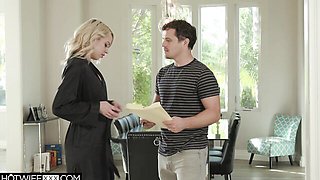 Comely Robby's blonde scene