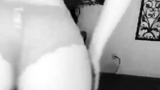 Shaking my ass for you close up