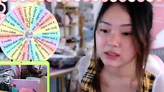 We Love Amateur Asian College Teens in Dorm pt 1