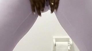 In the Toilet Bouncing Holding My Wee as Long as I Can Pissing My Leggings