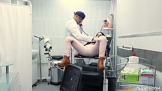 Spanish hottie Bianka Blue is fucked right on the gynecological chair