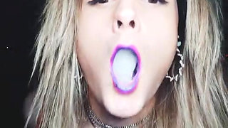 Baby's Smoking Fetish 120s