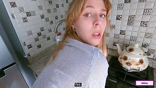 Stepmom Roleplay: Hot MILF Needs Sperm in Kitchen Fuck - Big Ass Doggy Style & Creampie