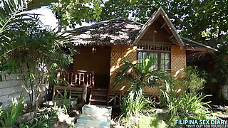 Beach cutie loves to fuck strangers