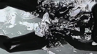 Latexdoll in the Bathtub