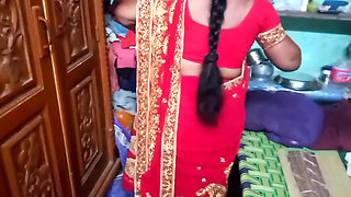 Desi beauty housewife sary changing in home