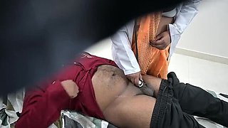 Hot Indian Doctor Examines Patient's Dick in Clinic - Desisridevi