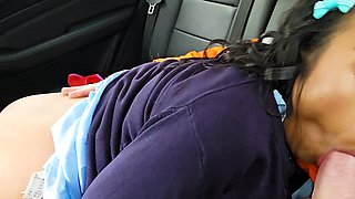 Amateur Thai MILF sucking BWC in the car